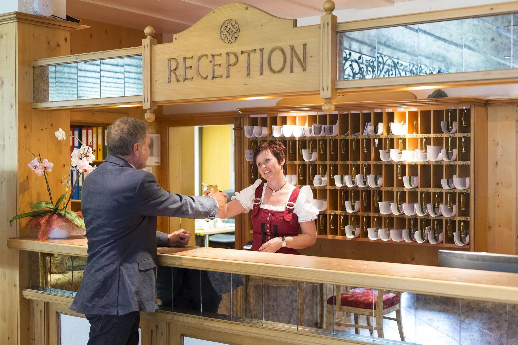 Hotel Alpenhof St Jakob in Defereggen Eksteriør billede