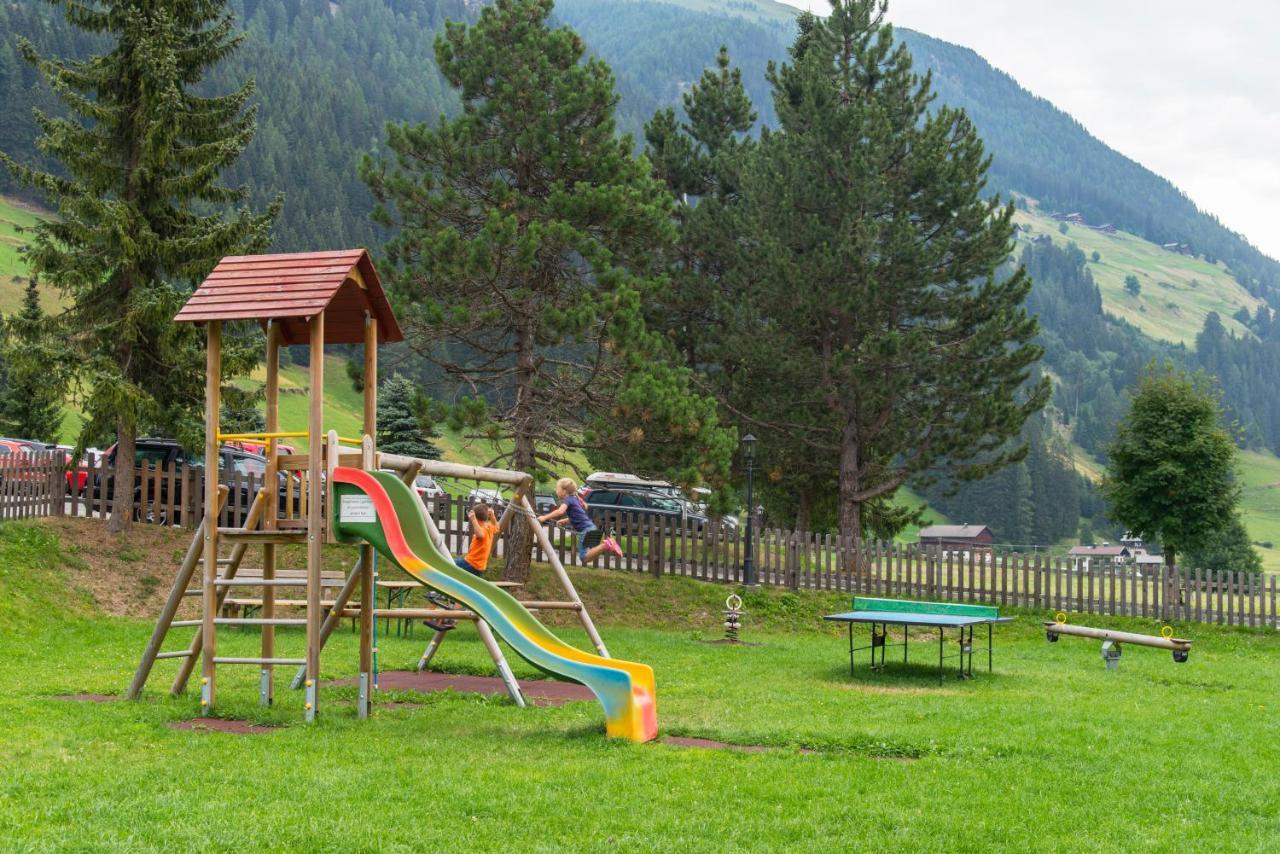 Hotel Alpenhof St Jakob in Defereggen Eksteriør billede